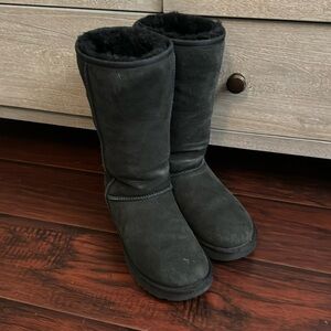 Tall black Uggs